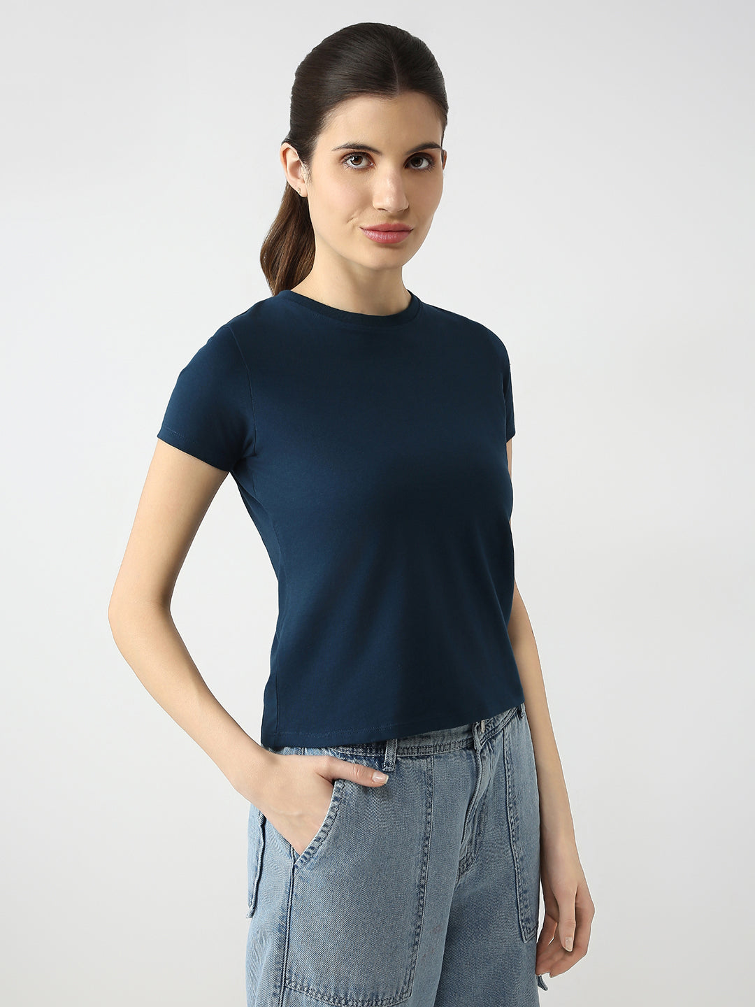 Women Slim Fit Solid T-Shirt