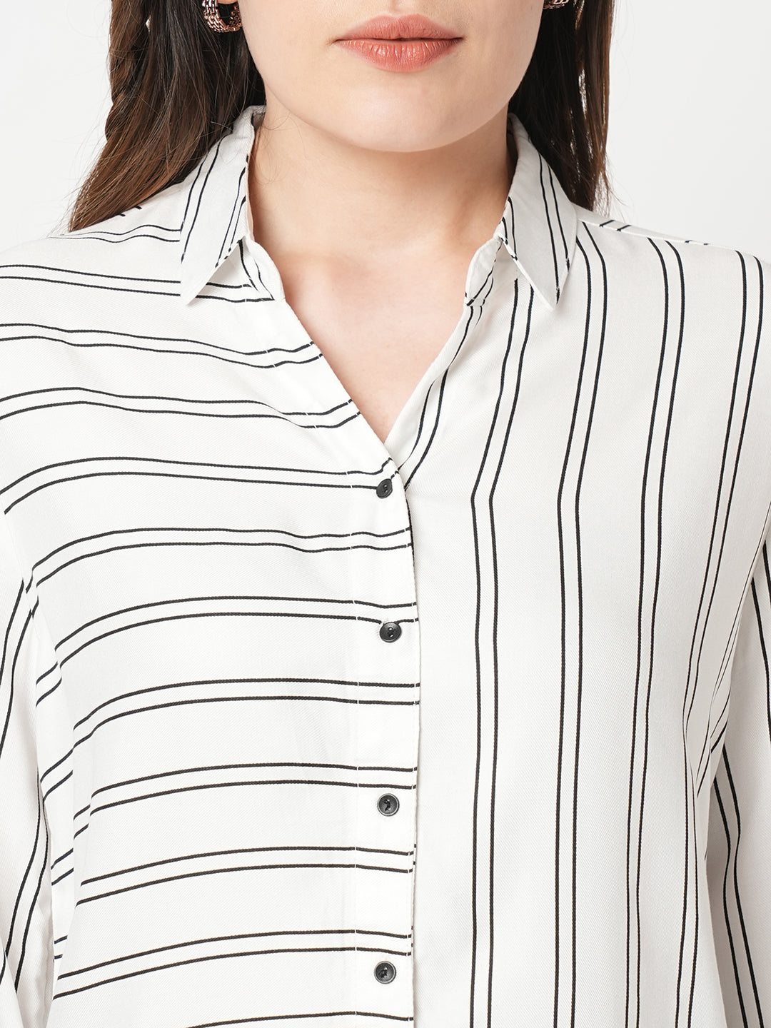 Women Striped Slim Fit Black/White Shirt