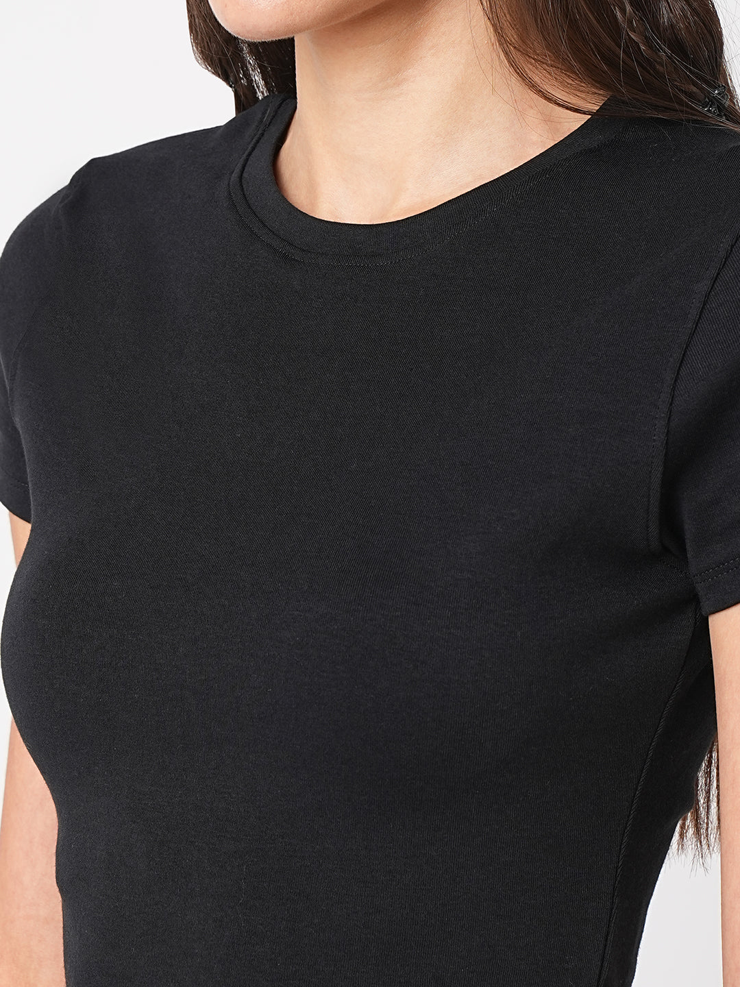 Women Solid Slim Fit Genz Crop T-Shirt