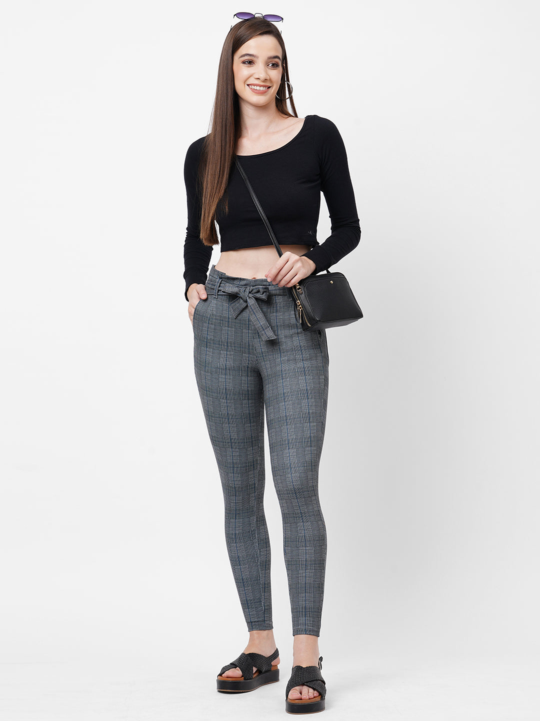 Buy Kraus Jeans Women High Rise Loose Fit Joggers - Trousers for Women  22571310 | Myntra